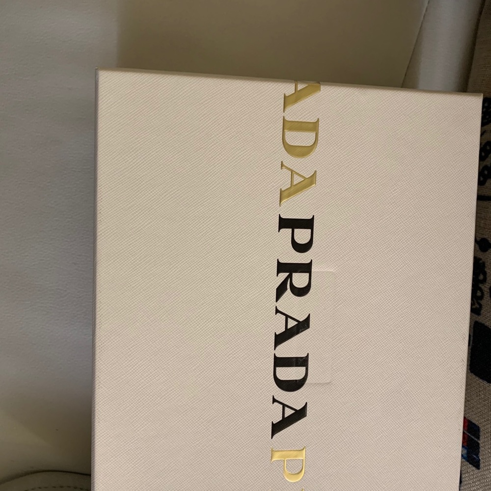 Prada crossbody authentic - Picture 12 of 15
